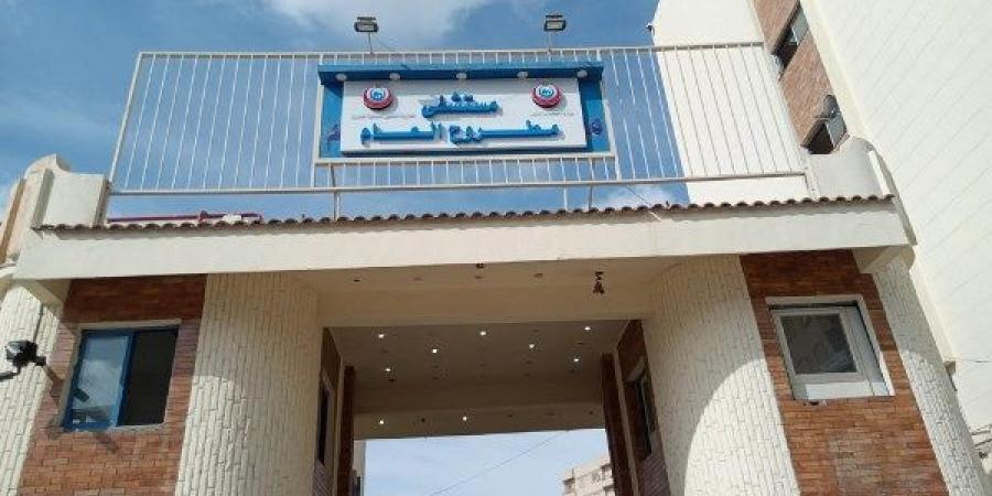 صدمته سيارة نقل.. مصرع عامل مزلقان سملا بمطروح - هرم مصر