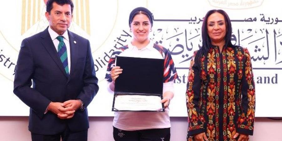 تكريم المصريين أبطال أولمبياد مسابقة الفروسية بالإمارات - هرم مصر