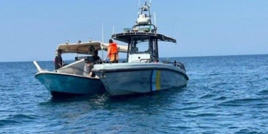 السعودية .. إنقاذ مواطنين تعطل مركبهما في عرض البحر - هرم مصر
