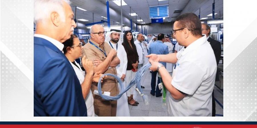 في إطار الزيارة الرسمية التي يقوم بها سمو ولي العهد رئيس مجلس الوزراء إلى جمهورية مصر العربية.. وفد من رجال الأعمال البحرينيين يزور المنطقة الحرة العامة بمدينة نصر - هرم مصر