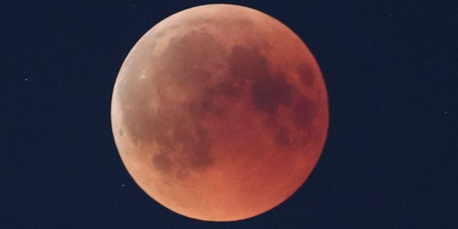 خسوف القمر هيأثر إزاي على برجك؟.. 4 أبراج الأكثر تأثرًا أولها برج الحوت - هرم مصر