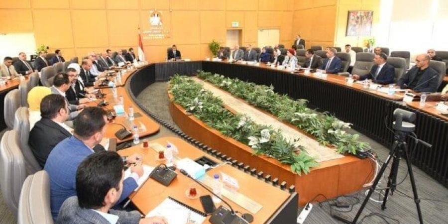 وزير الإسكان يتابع الاستعدادات الجارية بالمدن الجديدة لفصل الشتاء - هرم مصر
