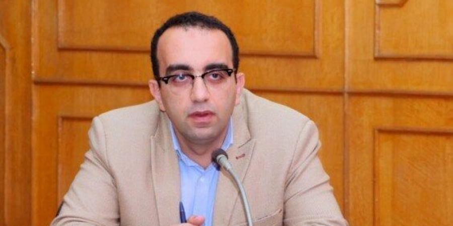 نائب محافظ الإسماعيلية يناقش المشروعات المقترح إدراجها في الخطة الاستثمارية لجهاز تعمير سيناء - هرم مصر