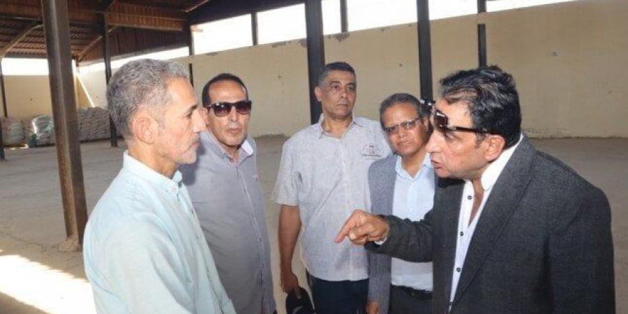 سكرتير عام مساعد بني سويف يتفقد مشروع الدواجن المركزية لبحث آليات تطويره - هرم مصر