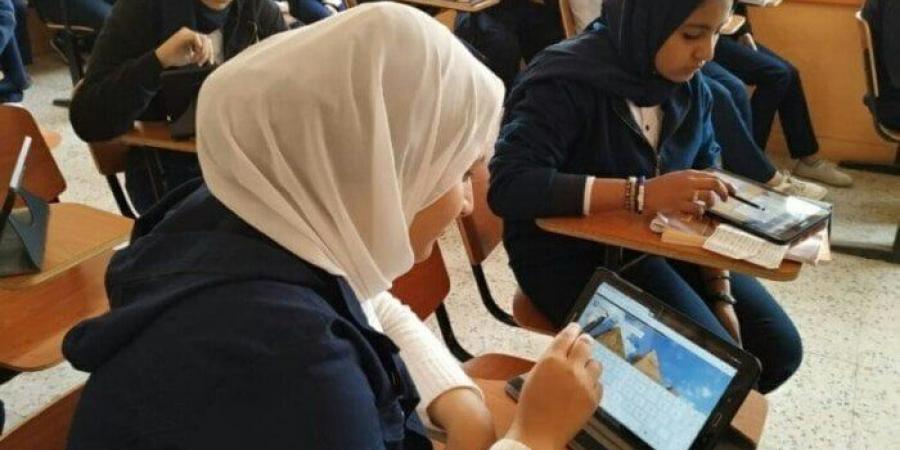 منهج الفيزياء للصف الثاني الثانوي 2026 pdf.. رابط تحميل كتاب الوزارة - هرم مصر