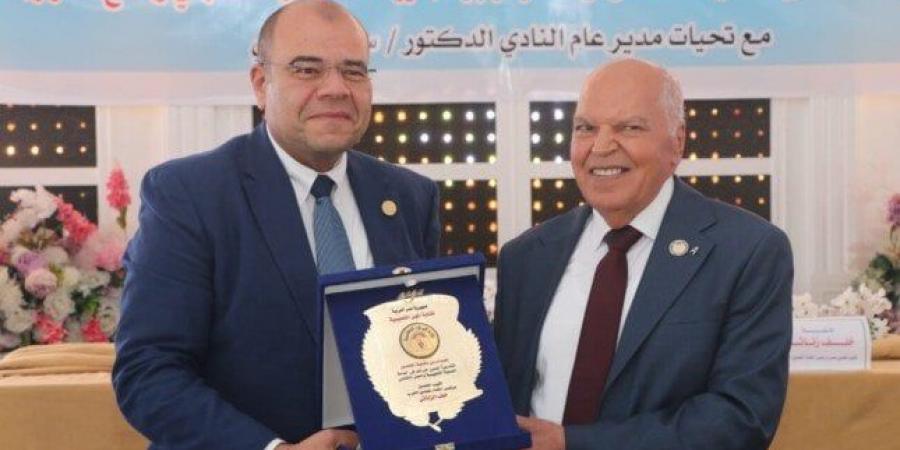 نقيب المعلمين يشهد حفل تخريج الدورة 148 بعنوان «التفكير المستقبلي وصنع القرار» بالتعاون مع الأكاديمية العسكرية - هرم مصر