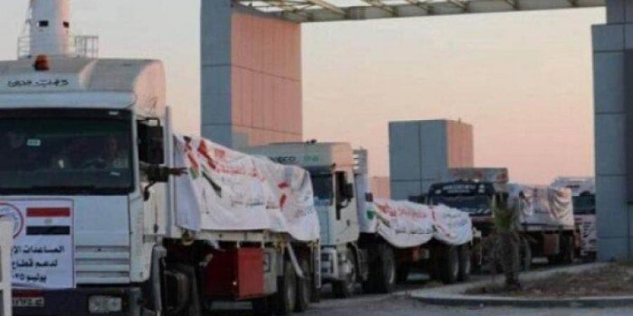 عاجل | قافلة المساعدات الإنسانية الـ 35 تدخل إلى الفلسطينيين بقطاع غزة - هرم مصر
