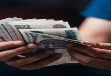 الحكومة تقرر صرف منحة قدرها 1500 جنيه للأسر والمنتفعين المسجلين رسميا في فئات محددة الكشف عن القائمة السرية المفاجئة من جريدة هرم مصر