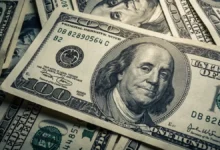 تباين غير مسبوق في سعر الدولار اليوم في البنوك المصرية مع تفاصيل الشراء والبيع من 10 مؤسسات جريدة هرم مصر