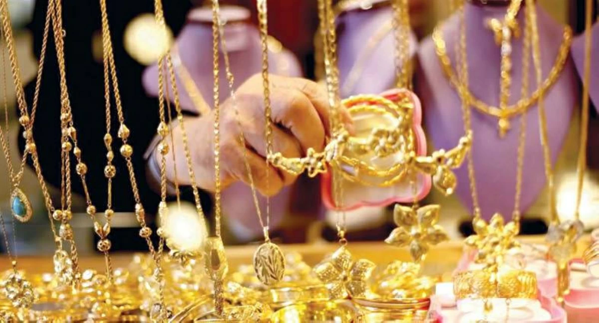 سعر الذهب اليوم وعيار 21 في مصر يتغير لحظة بلحظة في سوق المعادن الثمينة مع تحديثات مباشرة من جريدة هرم مصر