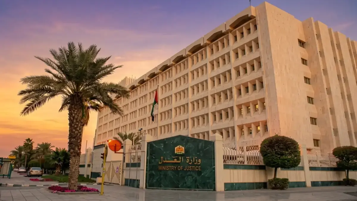 هل تتحول السلطة القانونية إلى يد ترى وتطبّق في السعودية خلال 180 يوم حبس وغرامة يومية من جريدة هرم مصر