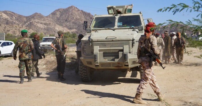 اعتراض وتدمير صاروخين باليستيين باتجاه مدينتي الطائف وينبع في عملية أمنية غير مسبوقة تقودها الدفاعات الجوية السعودية