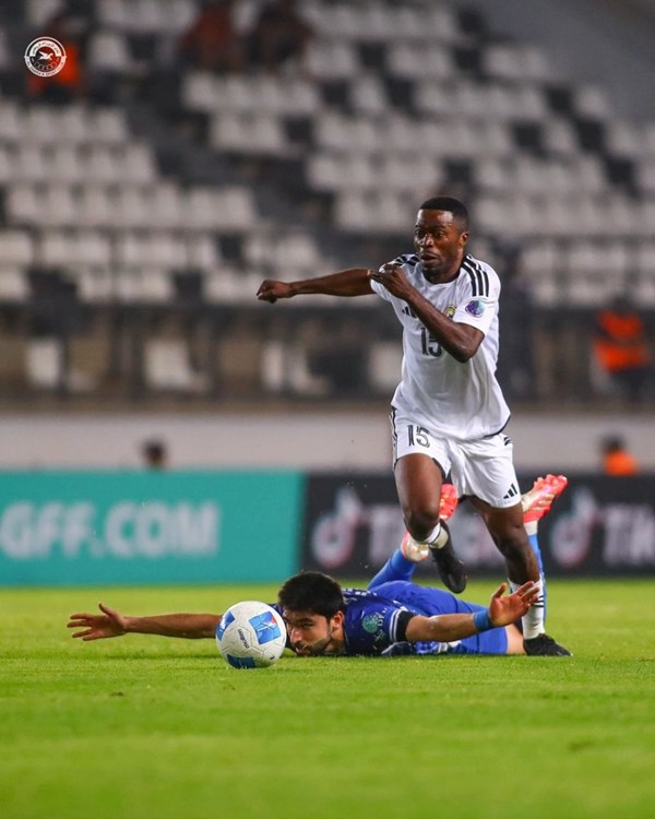 النصر الإماراتي ينتصر على الزوراء في مباراة حاسمة بدوري أبطال الخليج لكرة القدم