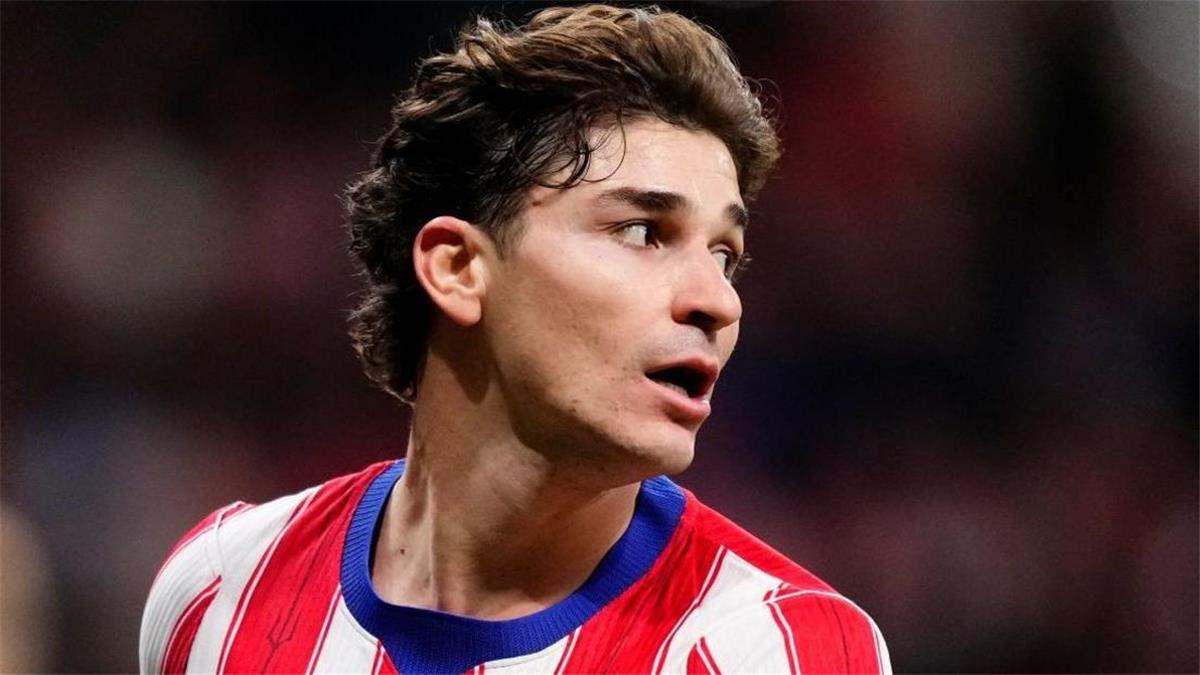 برشلونة يرد رسميا على عقوبة الاتحاد الإسباني في قضية ألفاريز ويكشف التفاصيل الجديدة