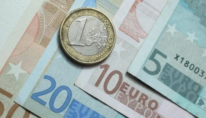 بعد غد البنك المركزي يطرح أذون خزانة بقيمة 600 مليون يورو في عملية طرح رئيسية بالأسواق المالية
