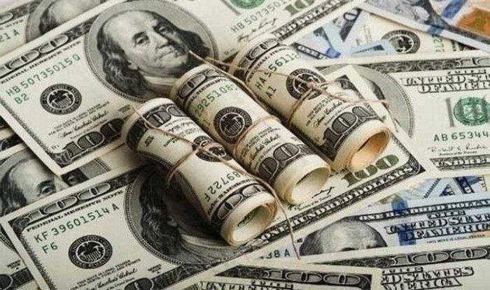 تحرك سعر الدولار أمام الجنيه وسط استمرار التقلبات في منتصف تعاملات اليوم الخميس