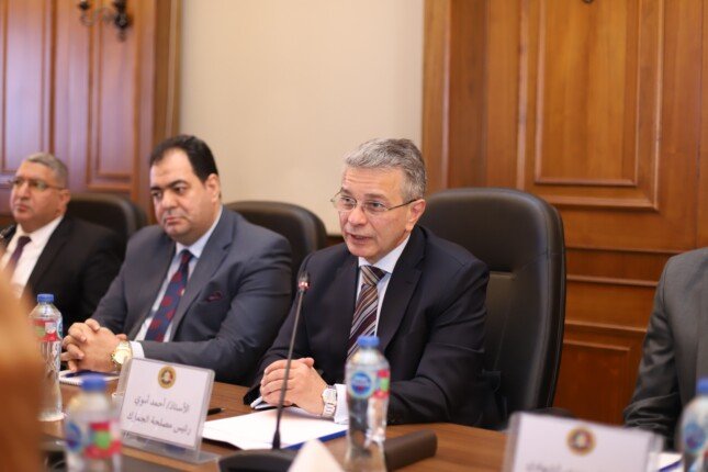 خفض زمن الإفراج الجمركي إلى يومين وتيسيرات جديدة لدعم التجارة في السوق المحلية والخارجية