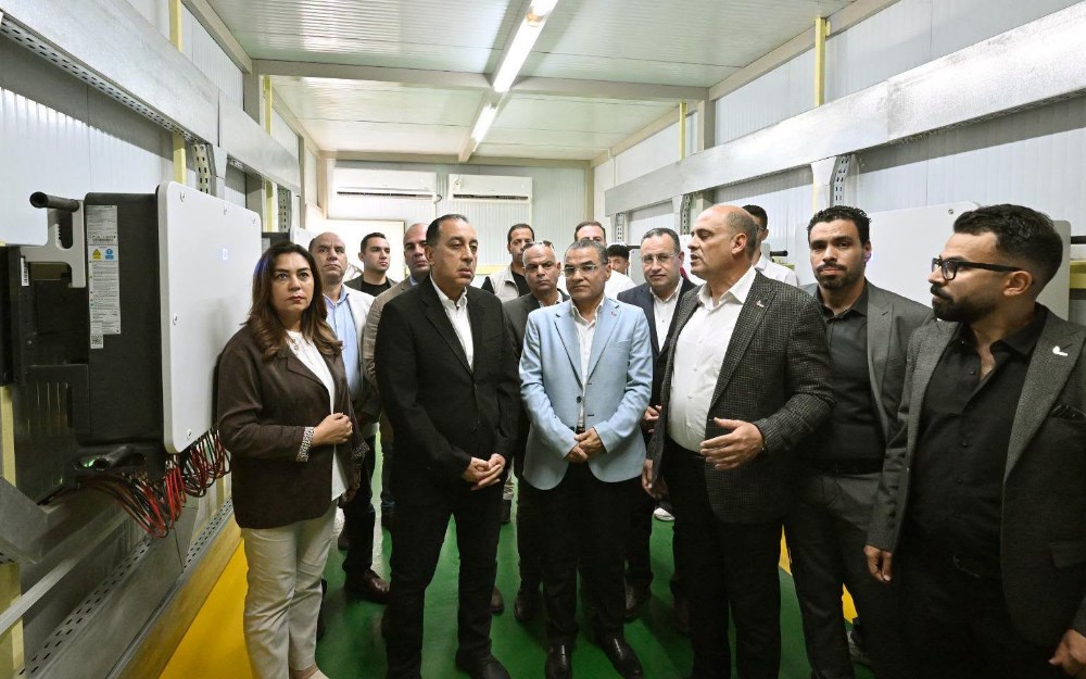 رئيس الوزراء يفتتح محطة الطاقة الشمسية بقدرة 1.2 ميجاوات في شركة النصر للبترول السويس