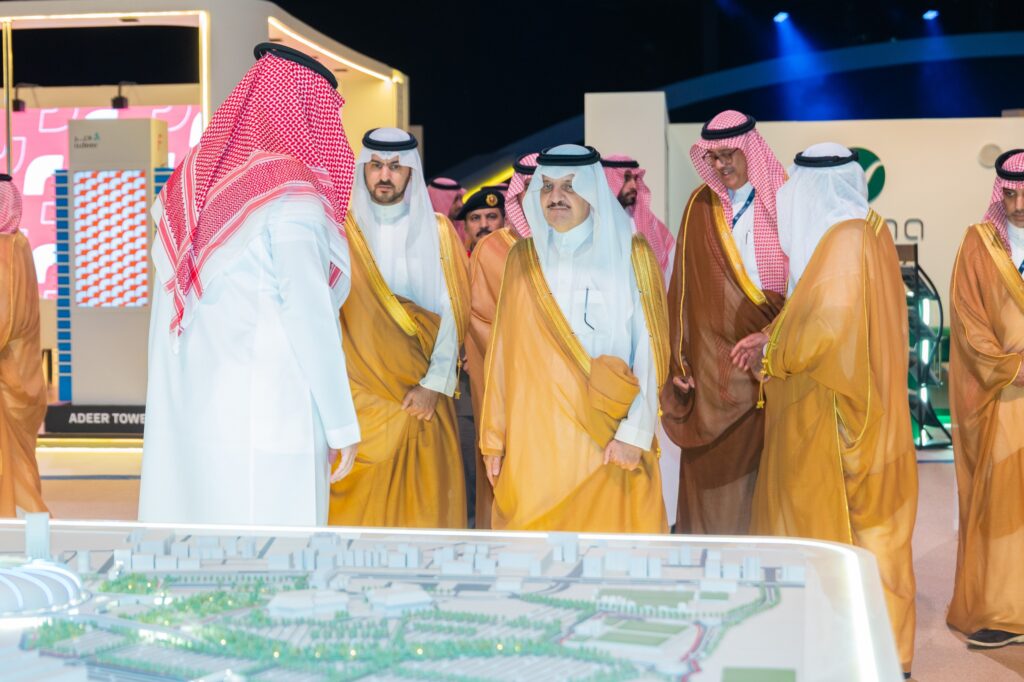 سمو أمير المنطقة الشرقية يعلن رسميا إطلاق شركة أشراق للتنمية والتطوير لتحقيق نقلة نوعية في اقتصاد المنطقة