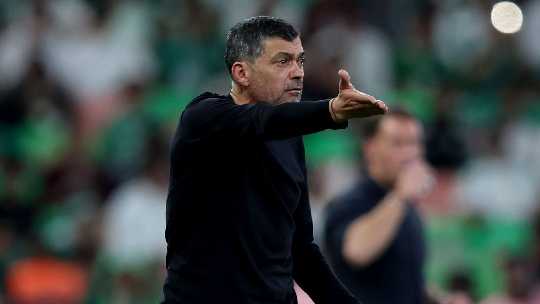 سيرجيو كونسيساو يؤكد نجاح دوري روشن يشبه الرقص واللاعب السعودي قادر على الاحتراف الأوروبي