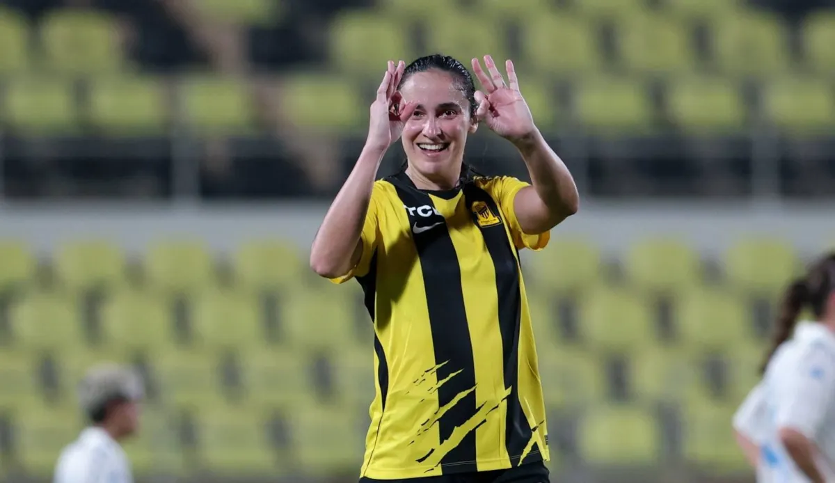 شامورو يحقق هاتريك ويقود الاتحاد لانتصار كاسح على العلا في دوري السيدات السعودي