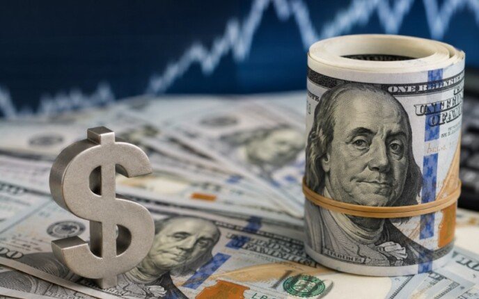 قبل اجتماع المركزي تعرف على سعر الدولار مقابل الجنيه وتأثيره على السوق المالية المحلية
